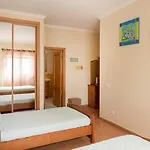 | Balcony & Ac Appartement