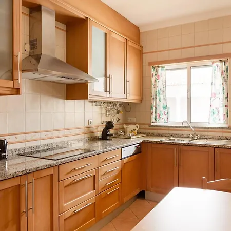 | Balcony & Ac Apartamento