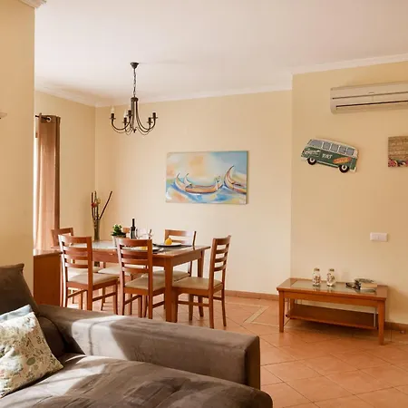 | Balcony & Ac Appartamento *