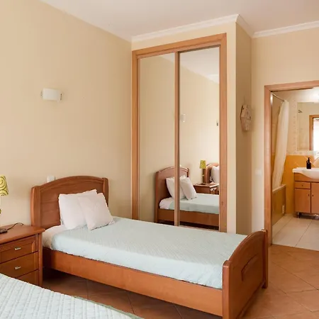 | Balcony & Ac Apartamento